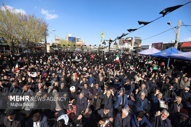 اجتماع مردمی بیعت با رهبر سوم انقلاب اسلامی در اراک