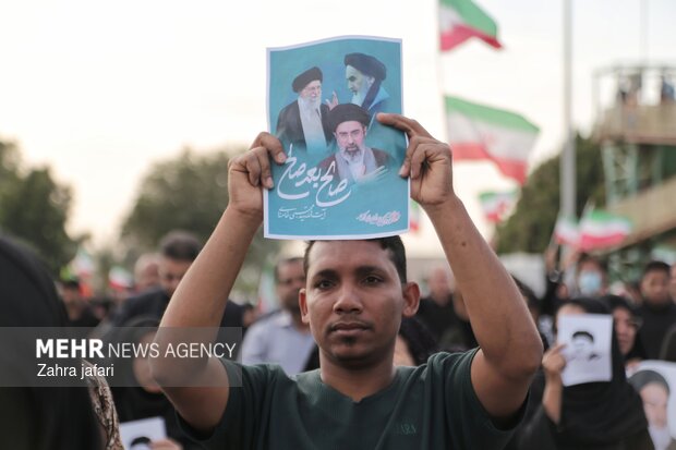 اجتماع بیعت با سومین رهبر انقلاب در بندرعباس
