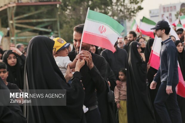 اجتماع بیعت با سومین رهبر انقلاب در بندرعباس