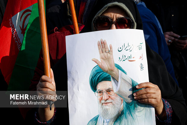 مراسم بیعت با سومین رهبر انقلاب اسلامی در تهران