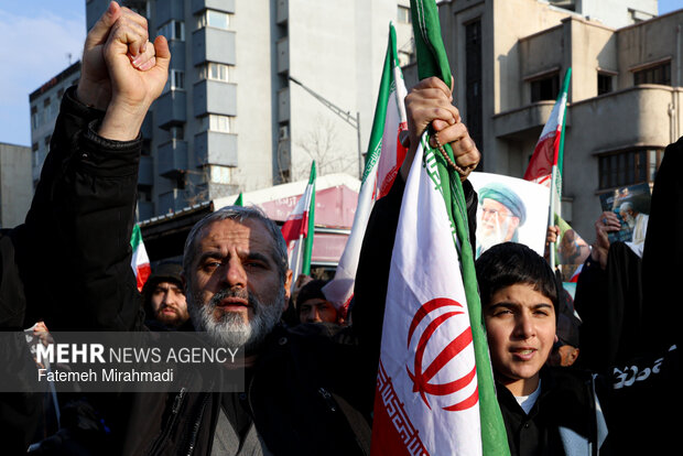 مراسم بیعت با سومین رهبر انقلاب اسلامی در تهران