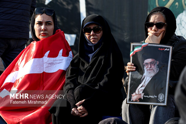 مراسم بیعت با سومین رهبر انقلاب اسلامی در تهران
