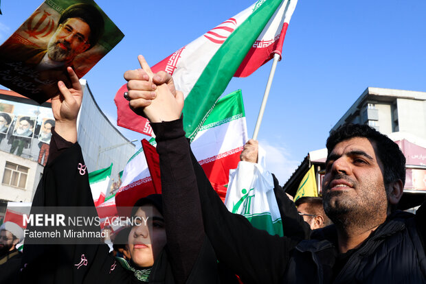 مراسم بیعت با سومین رهبر انقلاب اسلامی در تهران