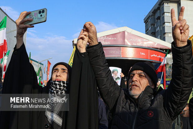 مراسم بیعت با سومین رهبر انقلاب اسلامی در تهران