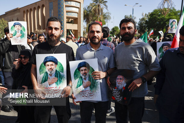 بیعت اهوازی‌ها با سومین رهبر انقلاب اسلامی