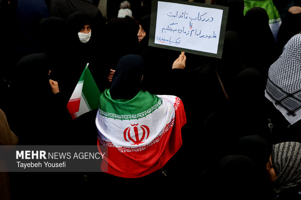 اجتماع بیعت مردم همدان با آیت الله سید مجتبی خامنه‌ای