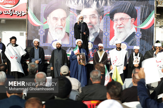 اجتماع بیعت مردم بوشهر با آیت الله سید مجتبی خامنه‌ای