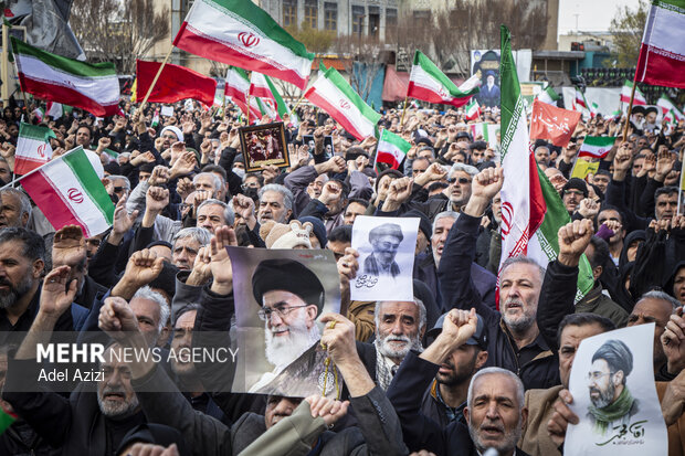 بیعت اراکی‌ها با سومین رهبر انقلاب اسلامی