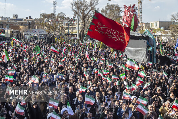 بیعت اراکی‌ها با سومین رهبر انقلاب اسلامی