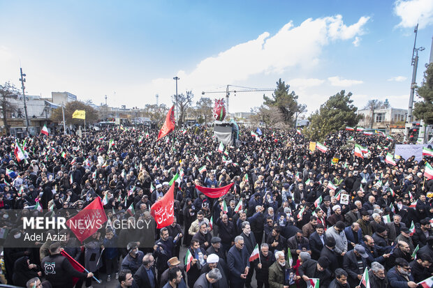 بیعت اراکی‌ها با سومین رهبر انقلاب اسلامی