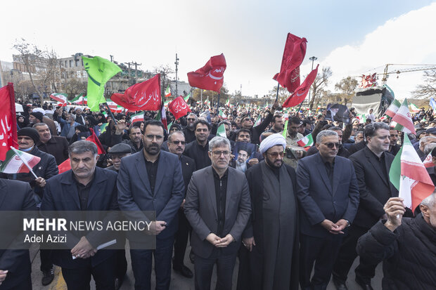 بیعت اراکی‌ها با سومین رهبر انقلاب اسلامی
