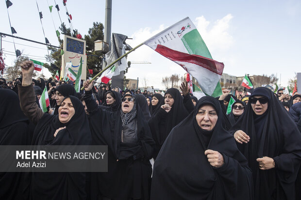بیعت اراکی‌ها با سومین رهبر انقلاب اسلامی