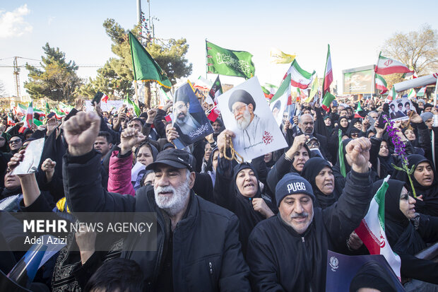بیعت اراکی‌ها با سومین رهبر انقلاب اسلامی