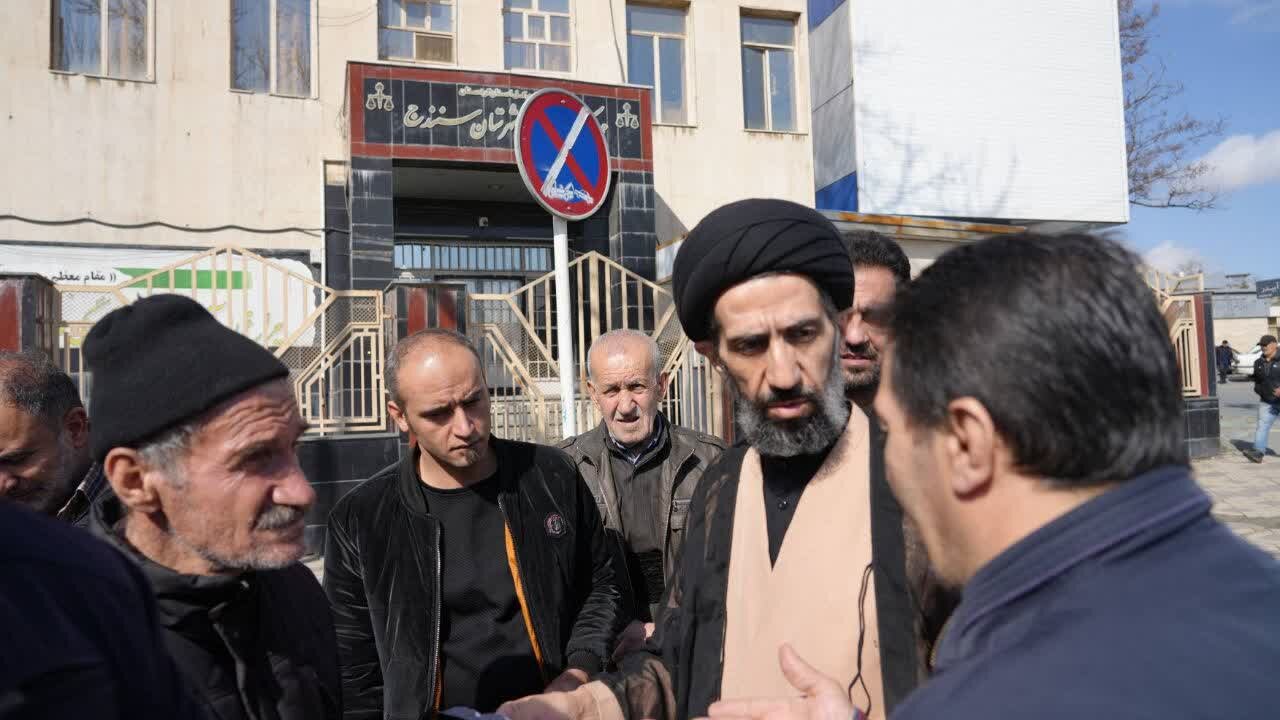 بازدید رئیس کل دادگستری کردستان از مجتمع قضایی و زندان مرکزی سنندج بازدید رئیس کل دادگستری کردستان از مجتمع قضایی و زندان مرکزی سنندج
