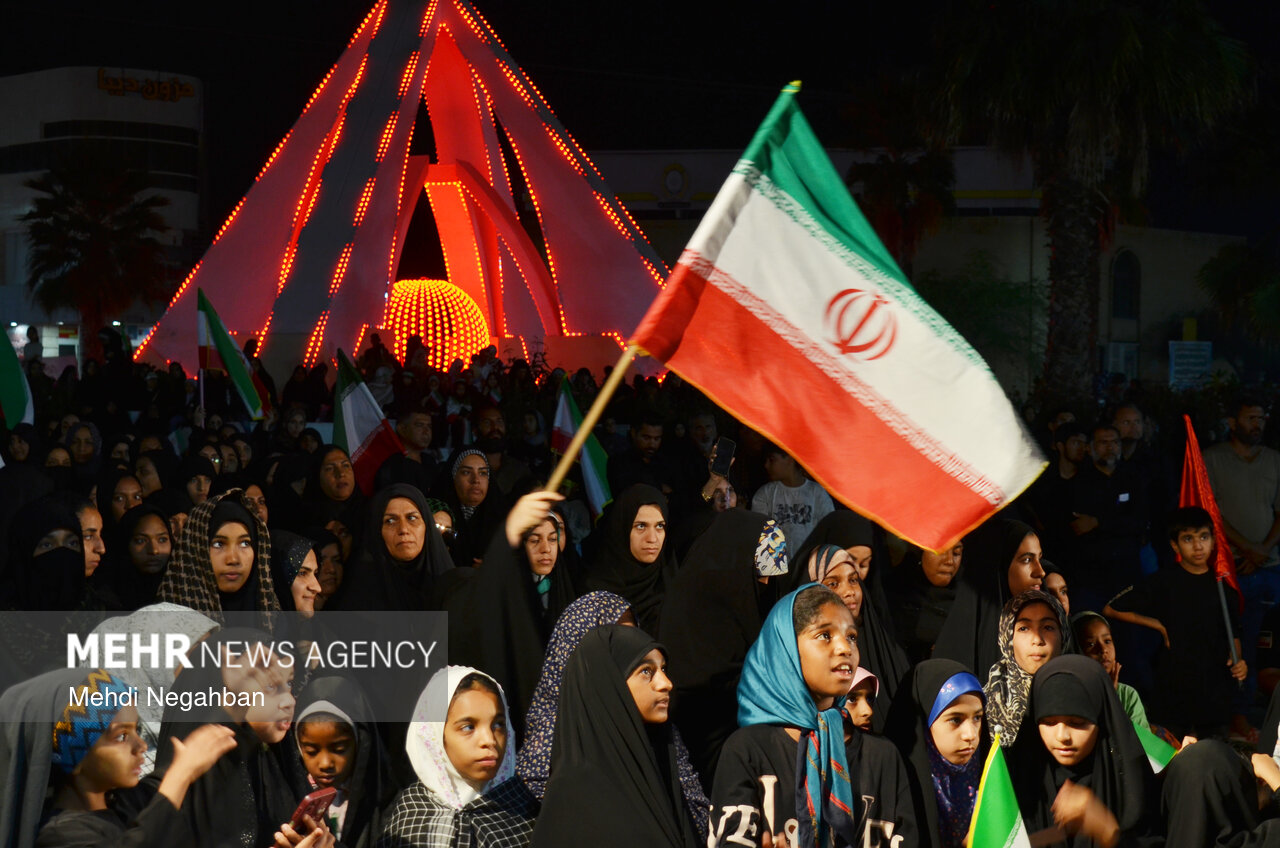 میدان داری مردم رودان در سنگر خیابان