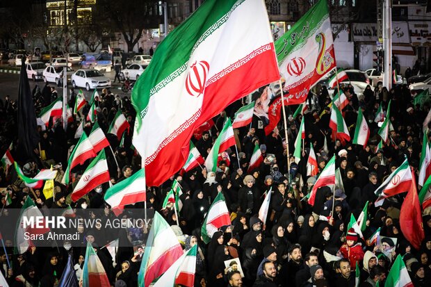 دهمین شب تجمع خودجوش مردمی در مشهد