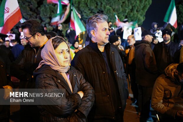 اجتماع بیعت مردم سنندج با سومین رهبر انقلاب اسلامی