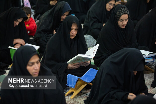 مراسم جزخوانی قرآن کریم به یاد رهبر شهید انقلاب
