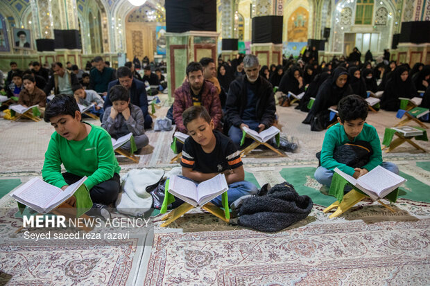 مراسم جزخوانی قرآن کریم به یاد رهبر شهید انقلاب