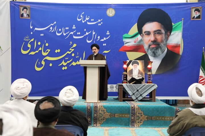 بیعت علمای آذربایجان غربی با رهبر معظم انقلاب؛جهبه مقاومت تداوم دارد