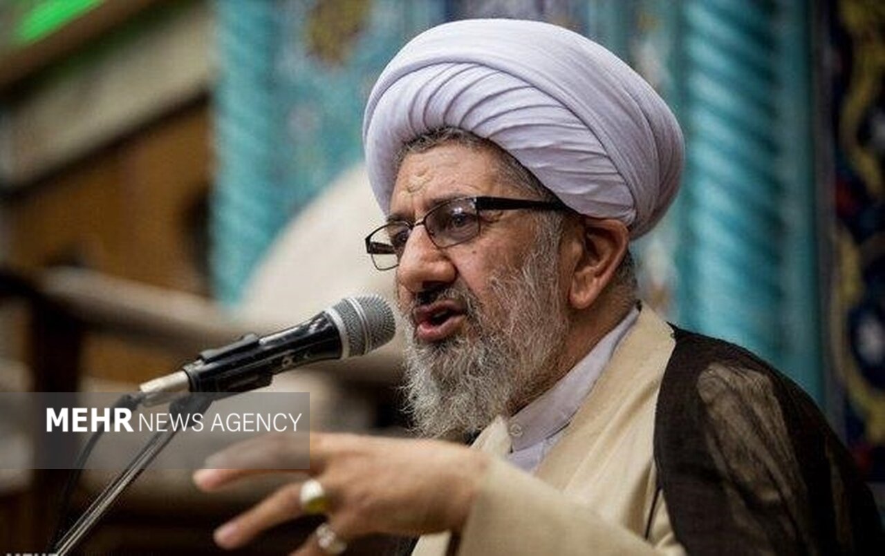 آیتالله سیفی آملی در پی انتخاب حضرت آیتالله خامنهای پیام صادر کرد آیتالله سیفی آملی در پی انتخاب حضرت آیتالله خامنهای پیام صادر کرد