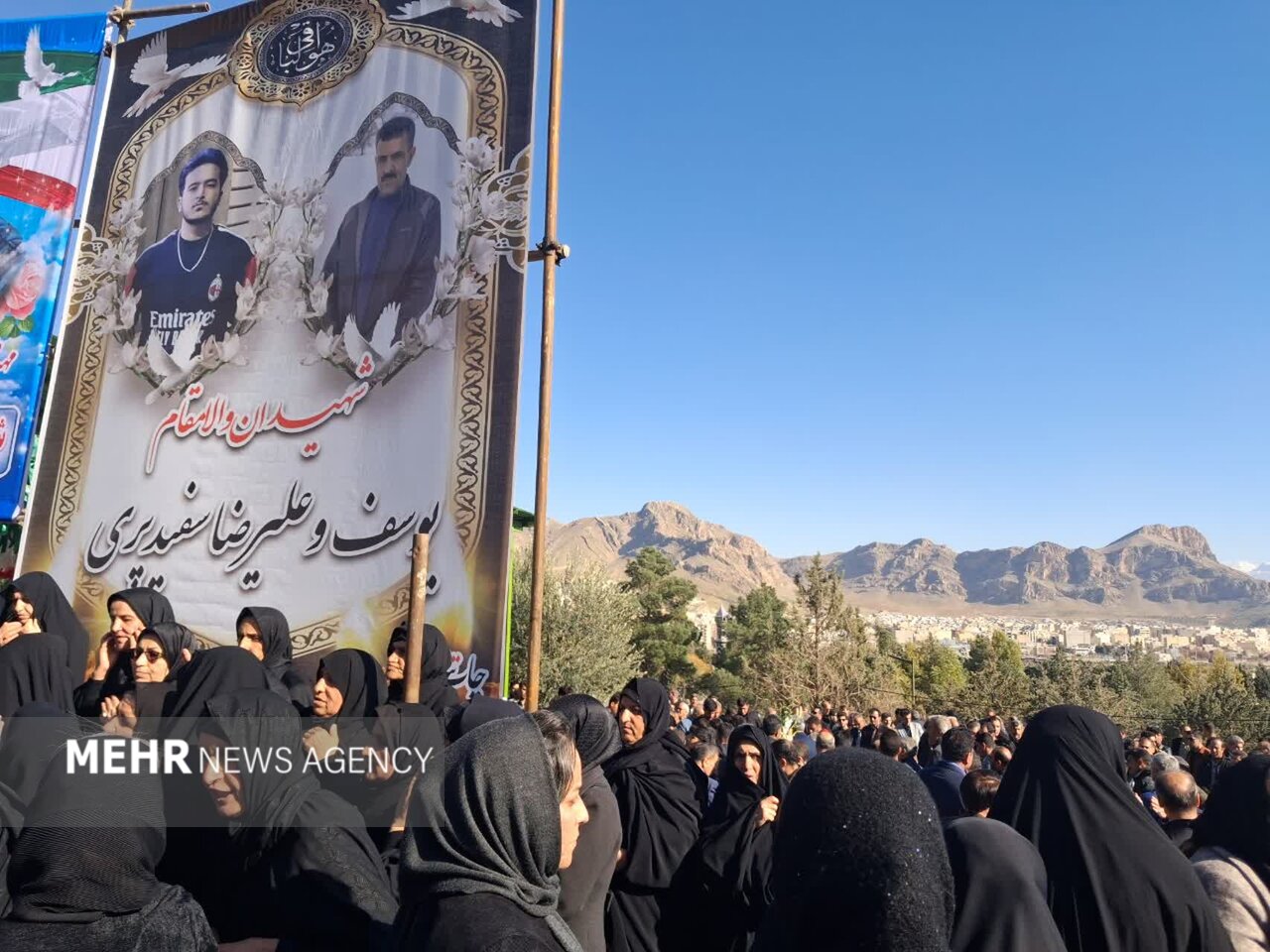 تشییع پیکر شهدای سازمان جهاد کشاورزی لرستان