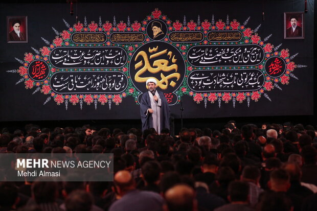 احیای شب بیست و یکم ماه مبارک رمضان در زنجان