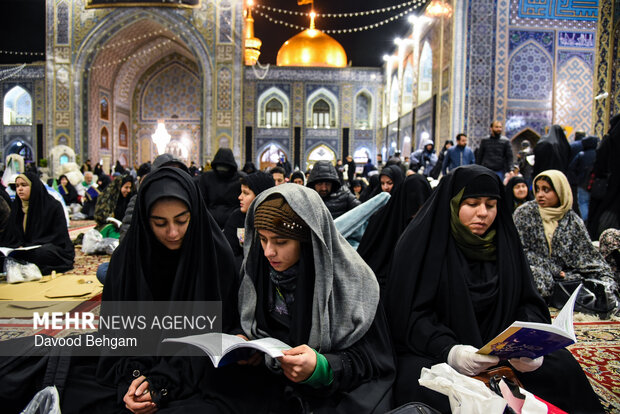 احیای شب بیست و یکم ماه مبارک رمضان در حرم رضوی