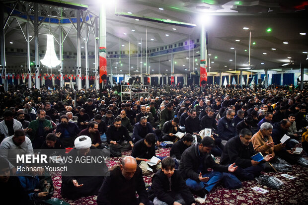 احیای شب بیست و یکم ماه مبارک رمضان در اراک
