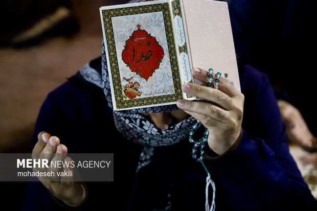 تدارک سیما برای سومین شب قدر؛ از حرم مطهر امام رضا تا امام زاده صالح تدارک سیما برای سومین شب قدر؛ از حرم مطهر امام رضا تا امام زاده صالح