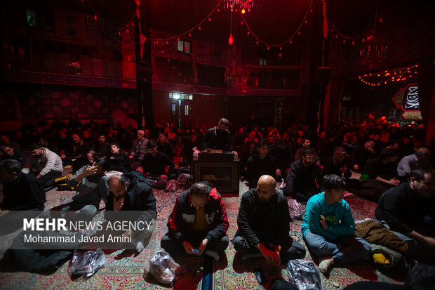 احیای شب بیست و یکم ماه مبارک رمضان در قزوین