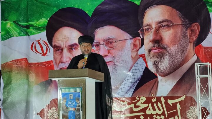 آئین های شب ۲۱ رمضان در گناوه برگزار شد