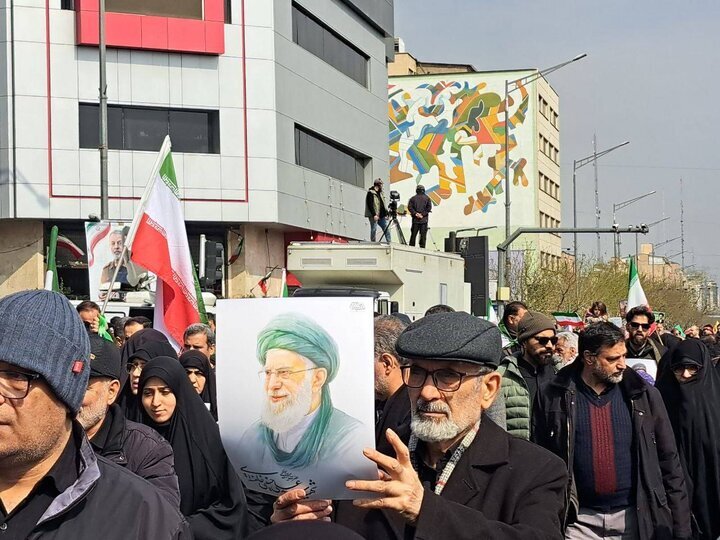 Tehran hosts funeral ceremony for martyred commanders