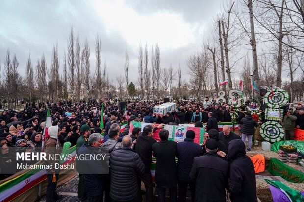 آیین تشییع و تدفین ۳ شهید حمله آمریکایی صهیونی در اردبیل