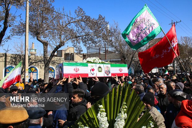 تشییع پیکر مطهر شهید «ابوالفضل آدینه پور قوچانی» در شیروان