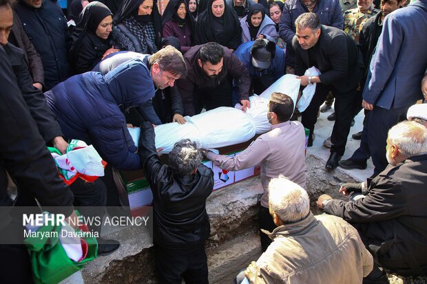 تشییع پیکر مطهر شهید «ابوالفضل آدینه پور قوچانی» در شیروان