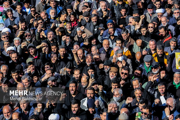 تشییع ۶ شهید در قم
