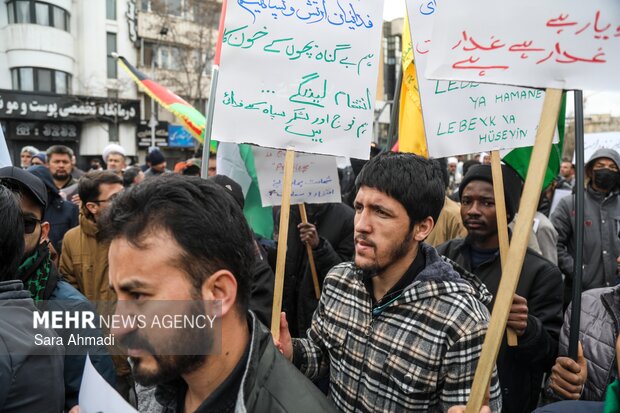 اجتماع بزرگ مهاجرین ملل اسلامی در محکومیت شهادت قائد امت