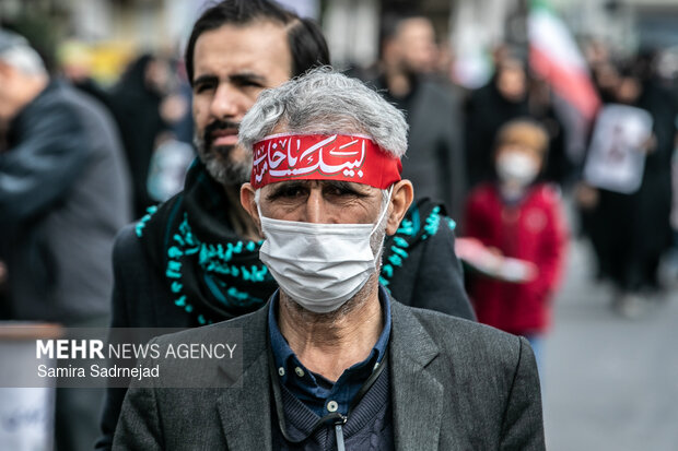 تشییع پیکر ۳۵ شهید جنگ رمضان در تهران