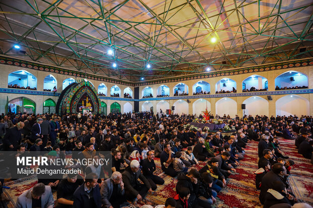 آیین نخلبرداری شهادت حضرت علی(ع) در یزد آیین نخلبرداری شهادت حضرت علی(ع) در یزد