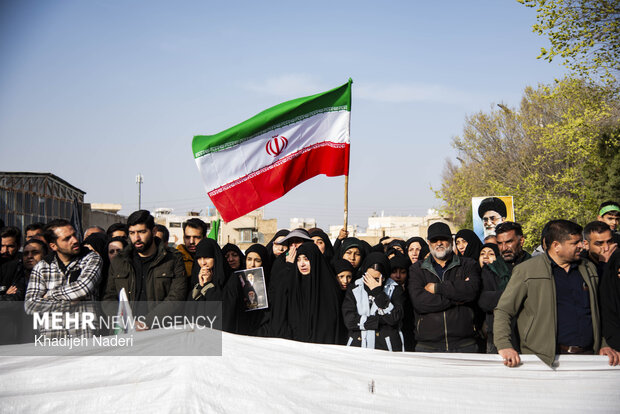 تشییع پیکر مطهر ۸ شهید حمله آمریکایی- صهیونی در اصفهان