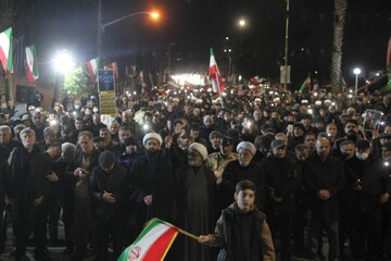 آستارایی ها همچنان پای کار انقلاب هستند