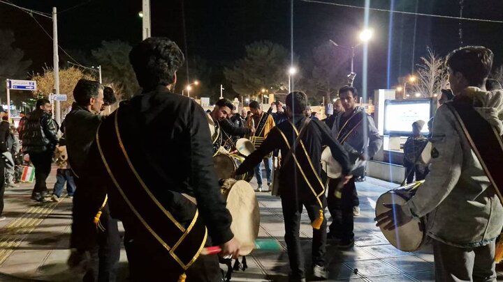 طنین دمام زنی در میدان شهید خامنه ای بیرجند