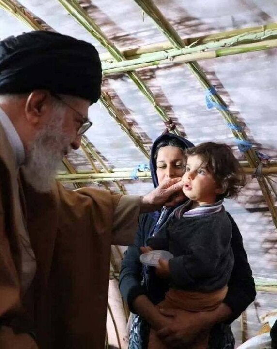 رهبری که حرمت زیرانداز مردم را هم حفظ میکرد