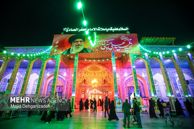 احیای شب بیست و سوم ماه مبارک رمضان در یزد