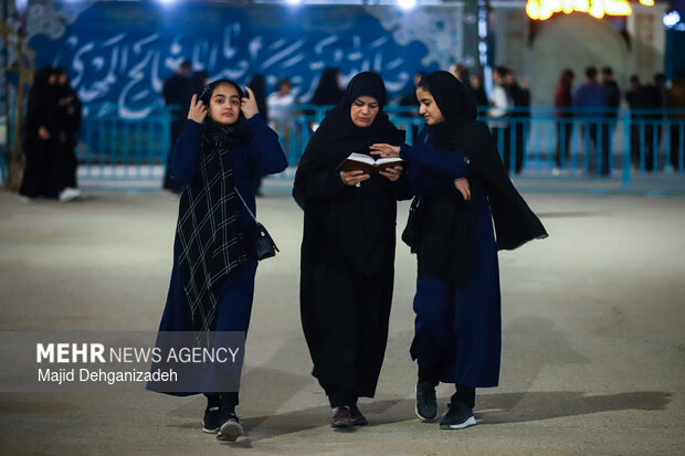 احیای شب بیست و سوم ماه مبارک رمضان در یزد