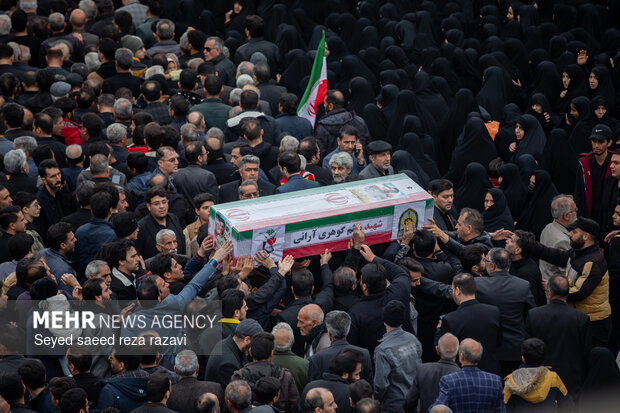 مراسم تشیع پیکر شهید مدافع وطن شهید میثم گوهری آرانی