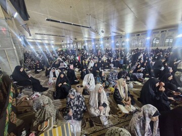 عزاداران یاسوجی امشب برای پیروزی رزمندگان دست به دعا بردند