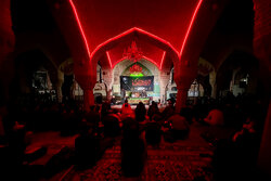 مراسم عزاداری شب بیست‌وسوم رمضان در حسینیه شهدای کرمانشاه