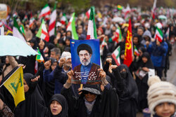 شیراز صحنه اتحاد ملی؛ نمایش وحدت و بیعت در سومین حرم اهل بیت(ع)